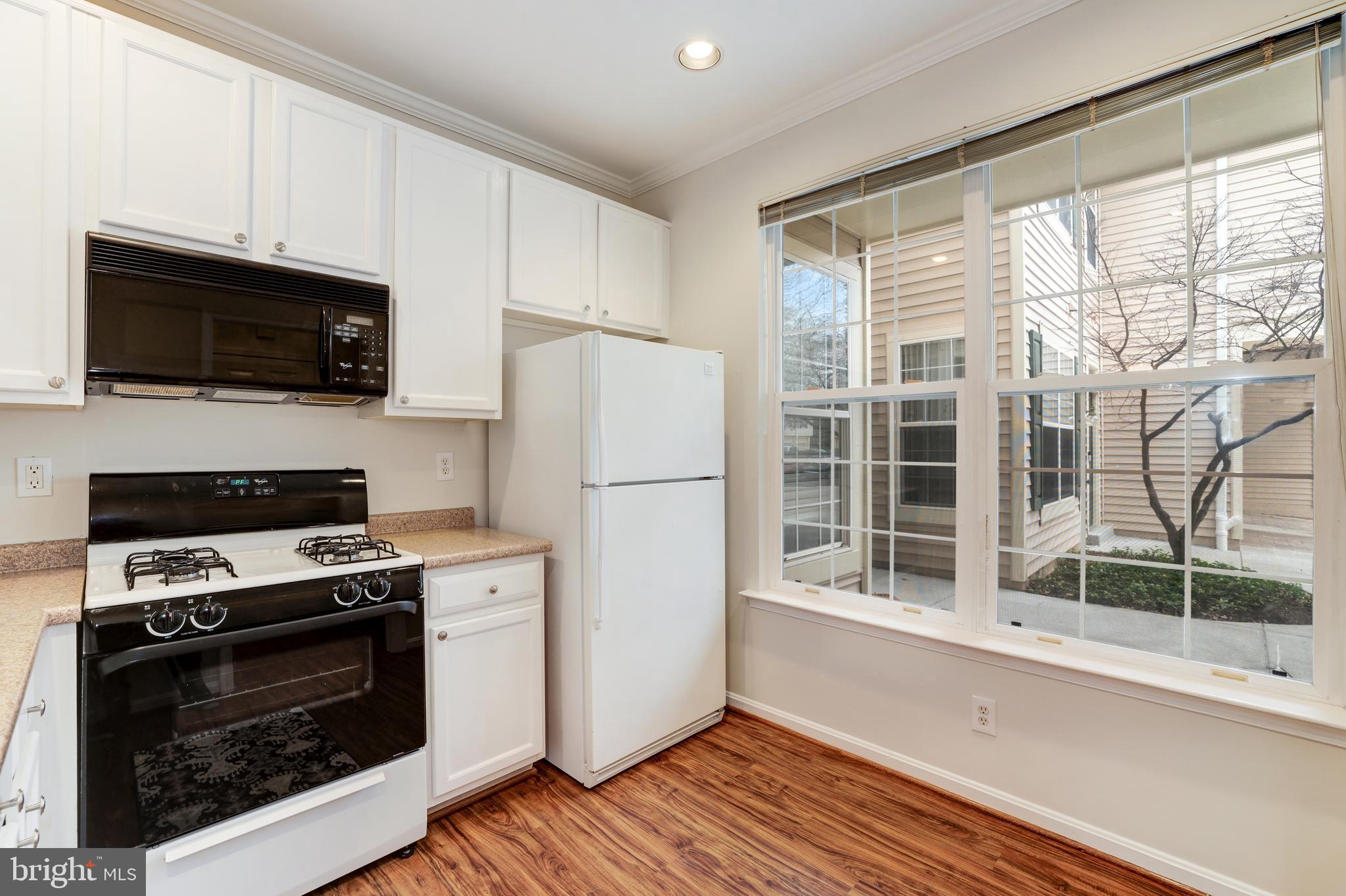 1305 Windleaf Drive, Unit 170 Reston, VA 20194 - Photo 12 of 32 Gallery Image 12