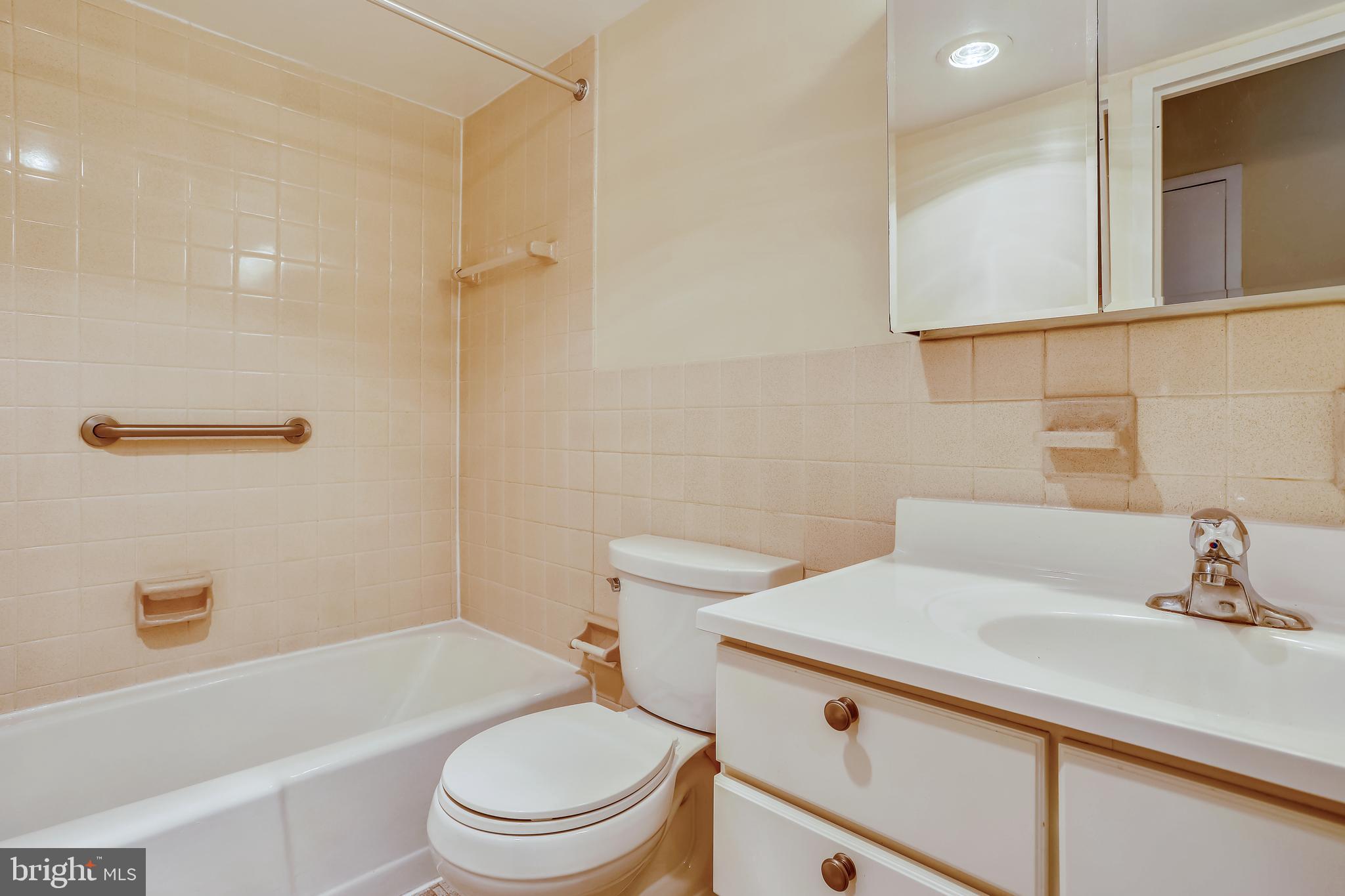 1111 University Boulevard West, Unit 208 Silver Spring, MD 20902 - Photo 18 of 61 Updated Full Bath