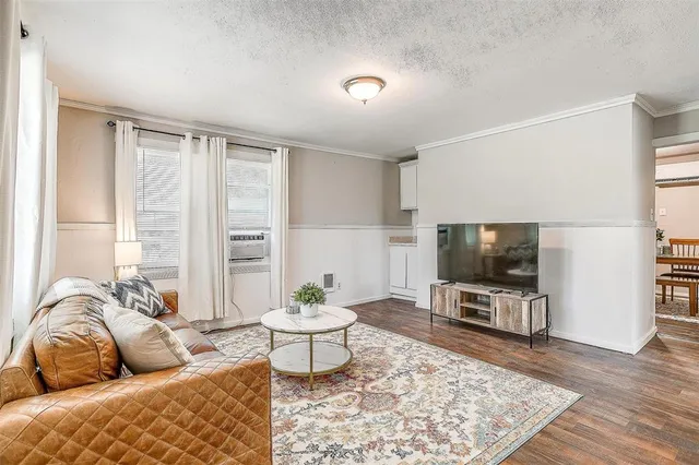 $1,275 | 402 Northwest 5th Street, Mineral Wells, TX 76067