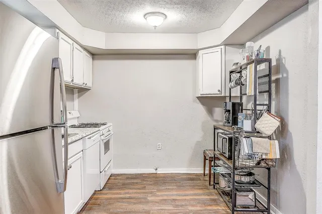 $1,275 | 402 Northwest 5th Street, Mineral Wells, TX 76067