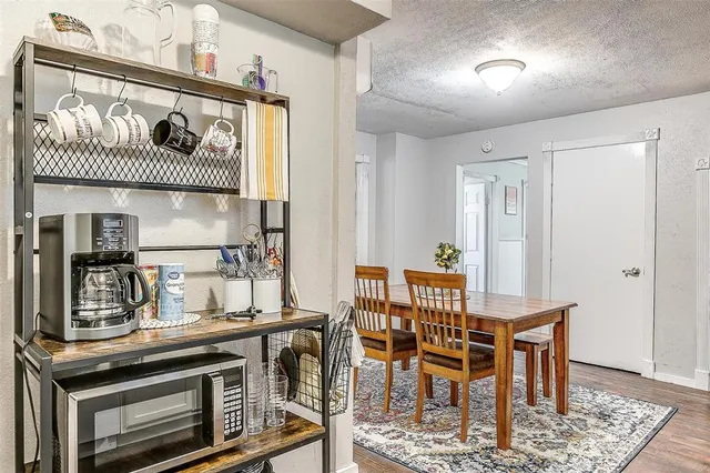 $1,275 | 402 Northwest 5th Street, Mineral Wells, TX 76067