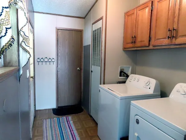 $179,900 | 18340 Highway 59, Thief River Falls, MN 56701