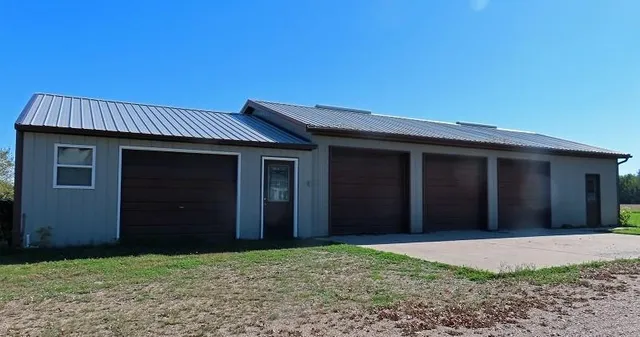 $179,900 | 18340 Highway 59, Thief River Falls, MN 56701