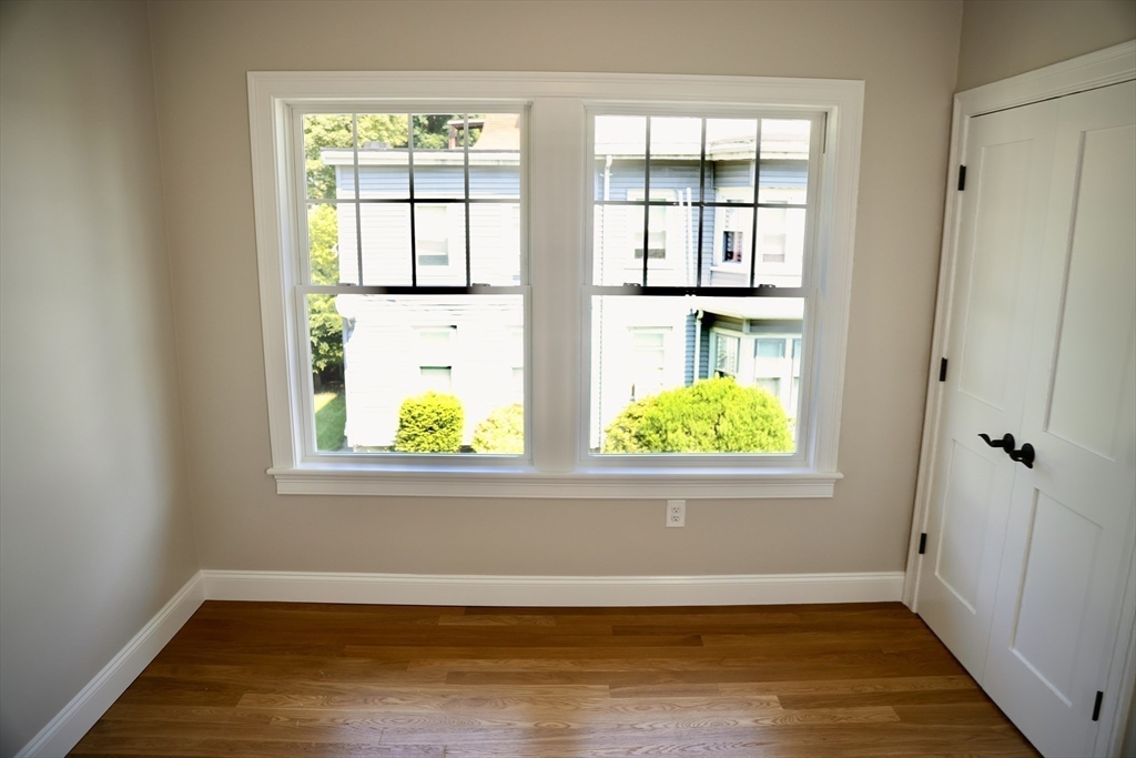 35 Chestnut Street, Unit 2 Wakefield, MA 01880 - Photo 11 of 14