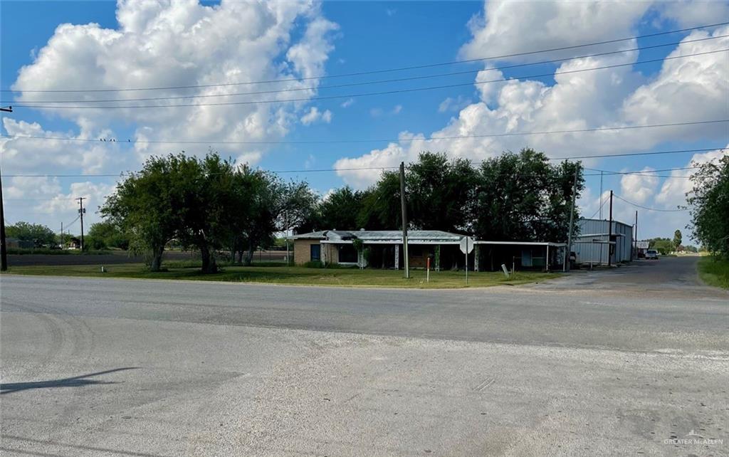 115 Farm To Market 1015 Weslaco, TX 78596 - Photo 2 of 6 a view of a basketball court