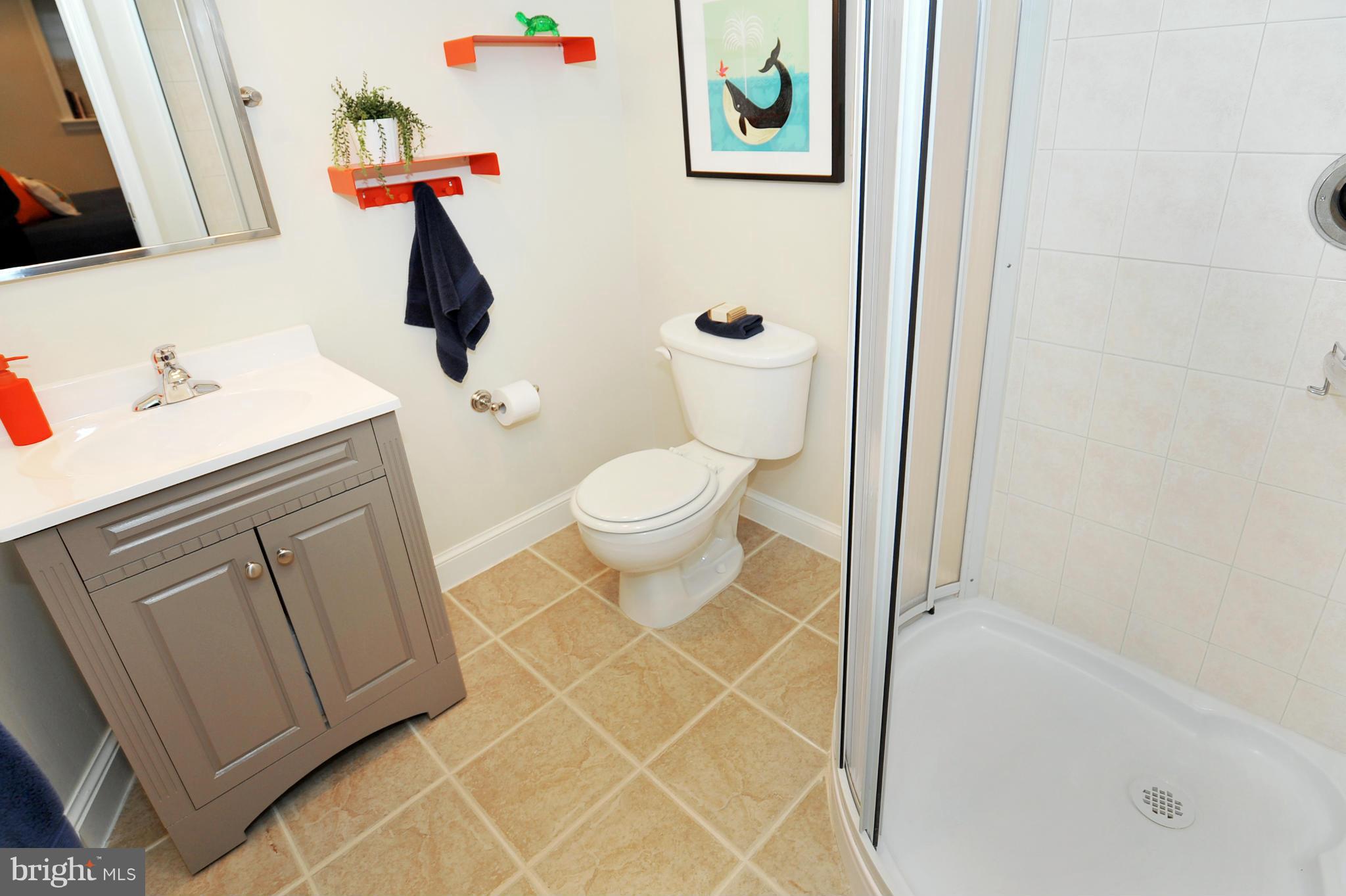 9603 Clearview Place Silver Spring, MD 20901 - Photo 22 of 30 Bath
