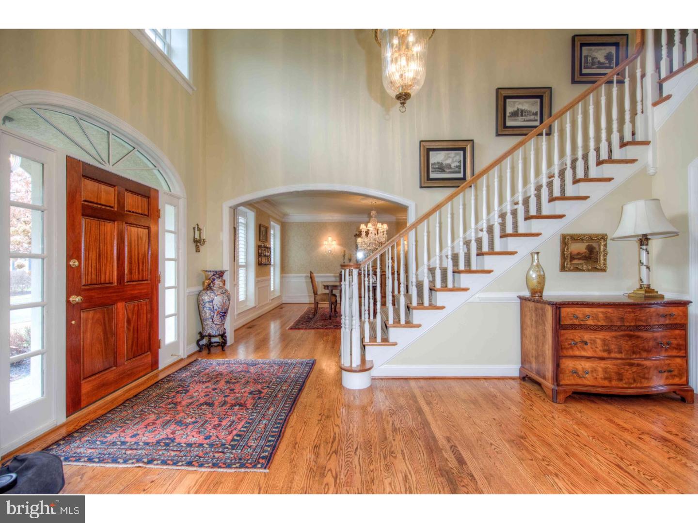 1012 Whitegate Road Wayne, PA 19087 - Photo 4 of 25