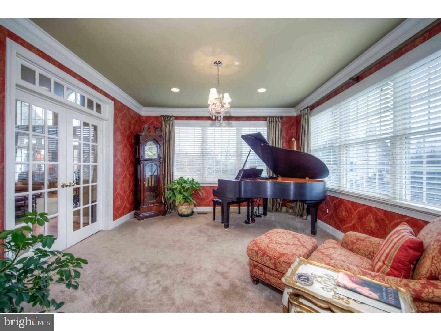 1012 Whitegate Road Wayne, PA 19087 - Photo 7 of 25