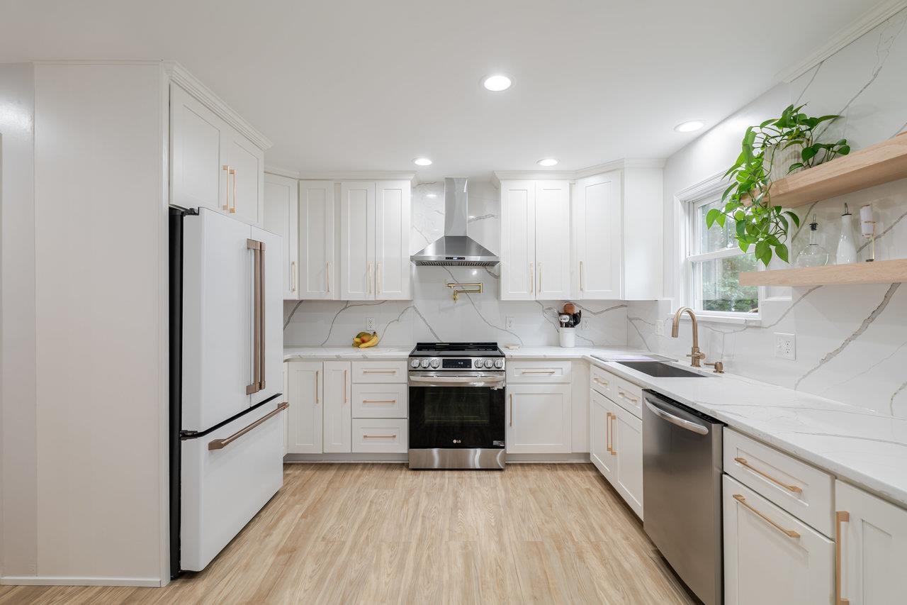 1271 King Edwards Way Harrisonburg, VA 22801 - Photo 21 of 75