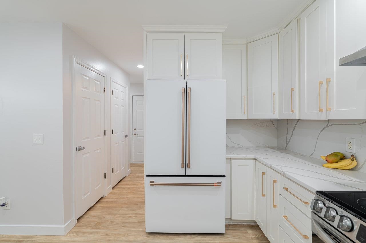1271 King Edwards Way Harrisonburg, VA 22801 - Photo 29 of 75 a view of kitchen with stainless steel appliances refrigerator and cabinets