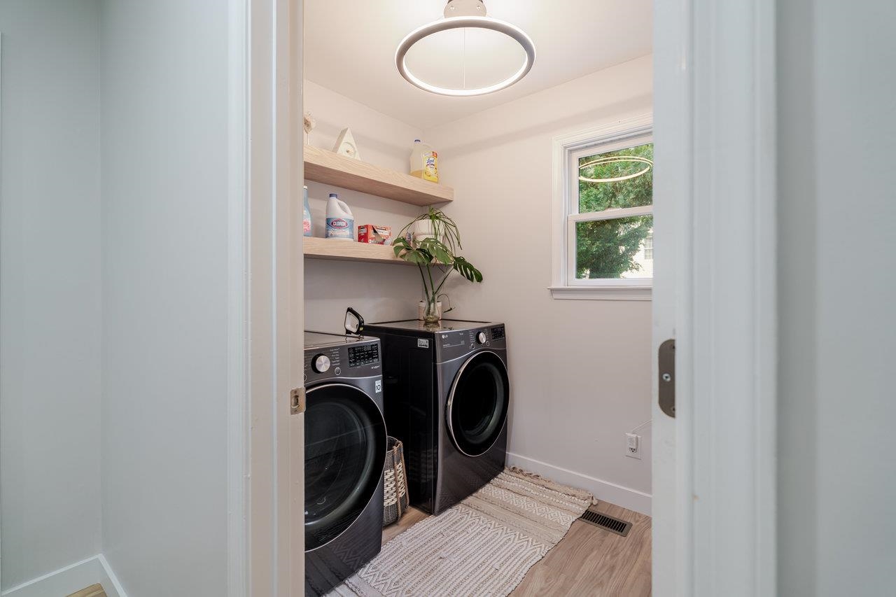 1271 King Edwards Way Harrisonburg, VA 22801 - Photo 30 of 75 a utility room with dryer and washer