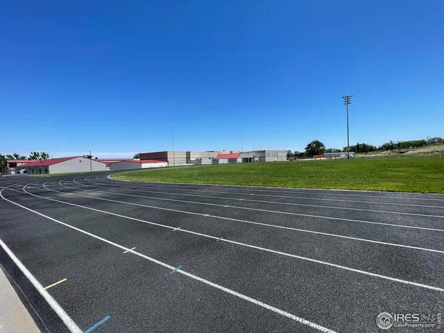 a view of a tennis court