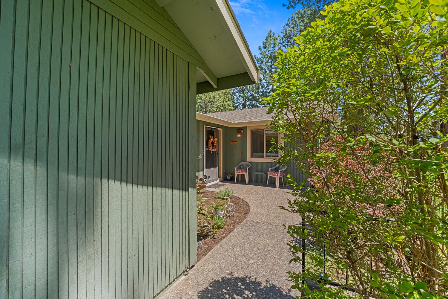 20434 Mainline Road Bend, OR 97702 - Photo 44 of 46 44