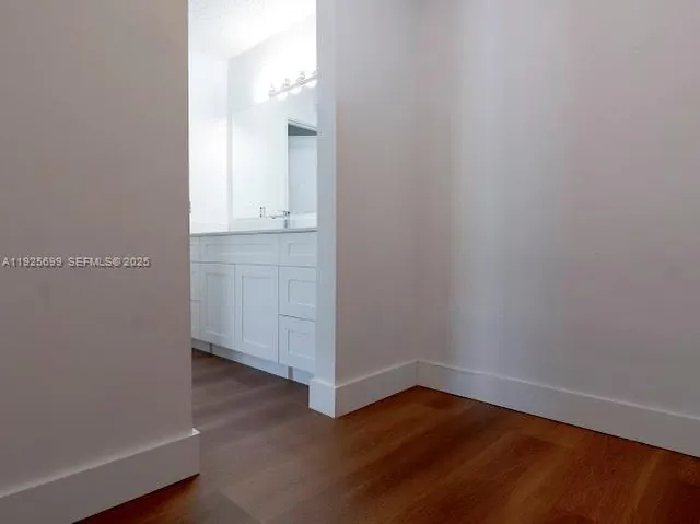 $2,000 | Palmetto Bay, Miami, FL 33157