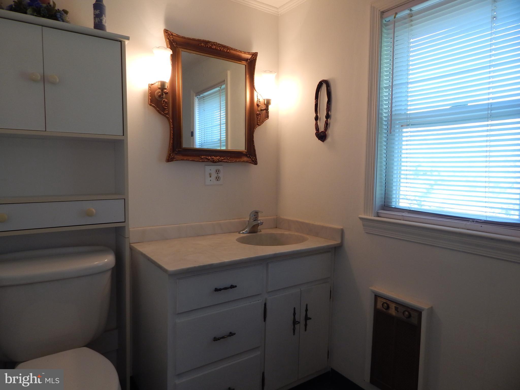 7701 Old Receiver Road Frederick, MD 21702 - Photo 28 of 41 Owners Bath