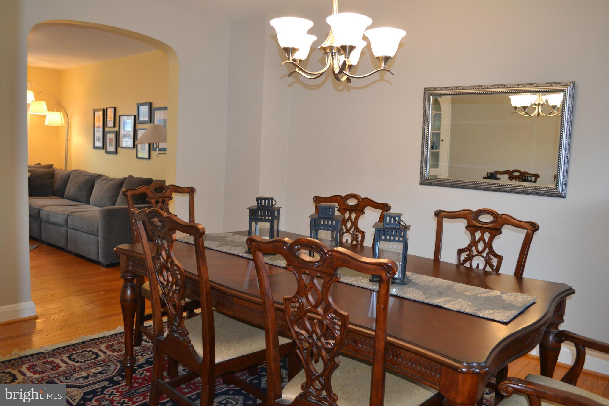 204 Overbrook Road Baltimore, MD 21212 - Photo 15 of 28 Dining Room