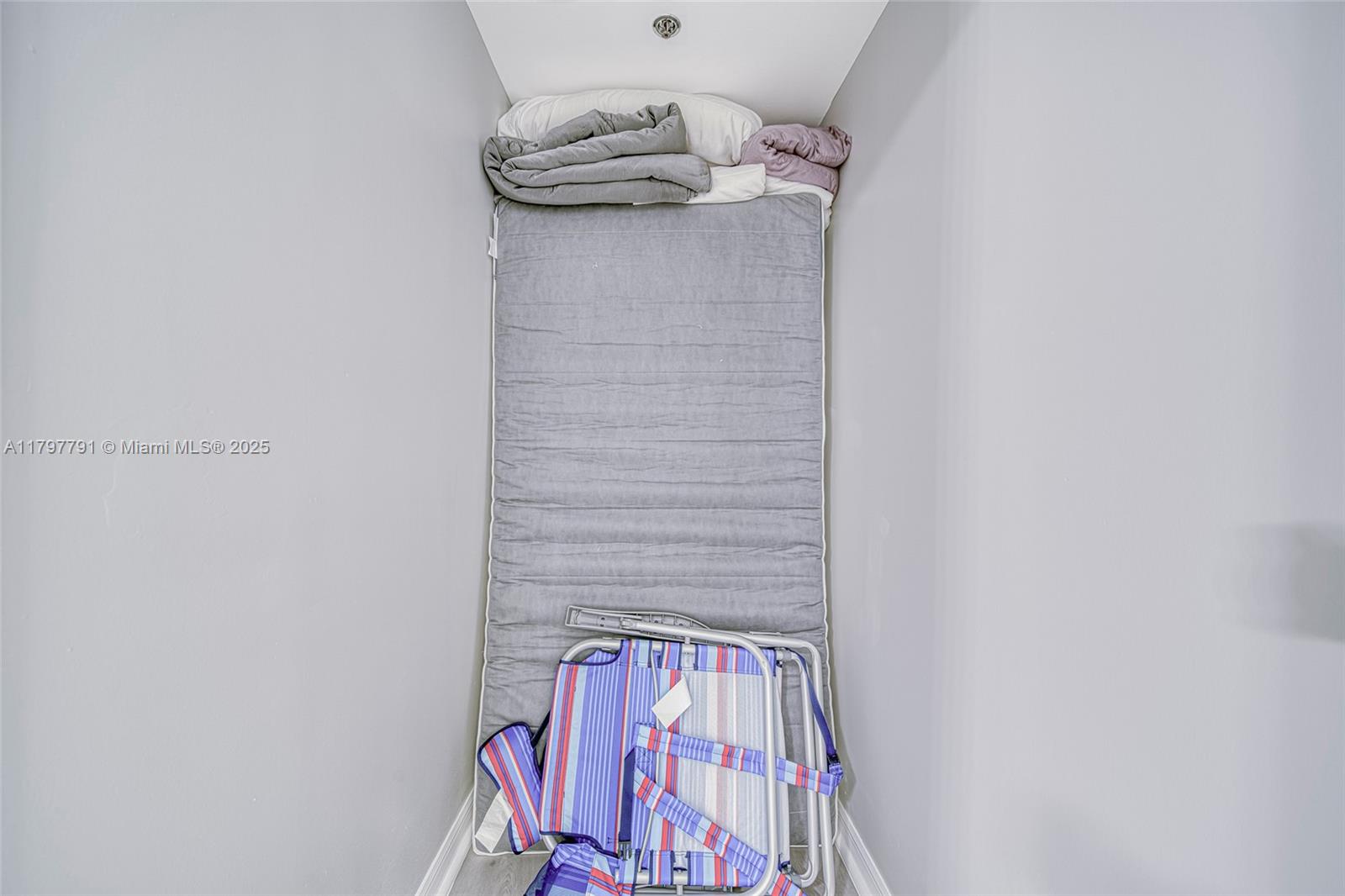 8888 Collins Avenue, Unit 201 Surfside, FL 33154 - Photo 20 of 37