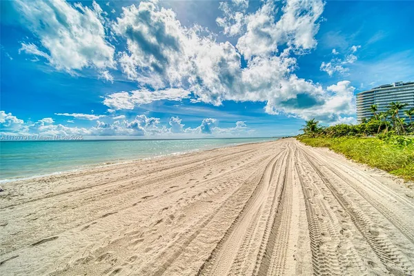 $620,000 | 8888 Collins Avenue, Unit 201, Surfside, FL 33154