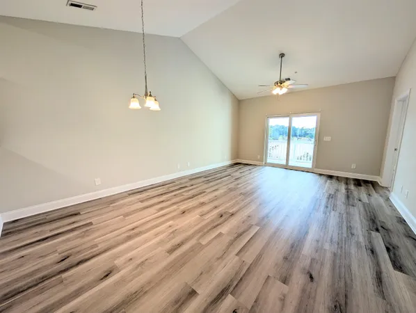 $1,500 | 338 Kiskadee Loop, Unit J, Conway, SC 29526
