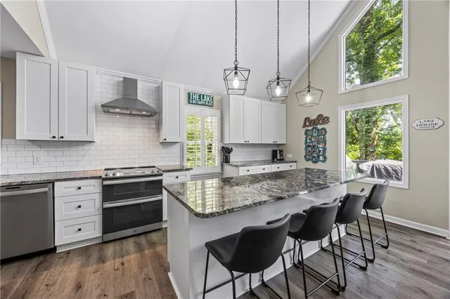 $835,000 | 88 Toto Creek Drive West, Dawsonville, GA 30534