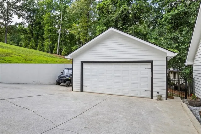 $835,000 | 88 Toto Creek Drive West, Dawsonville, GA 30534