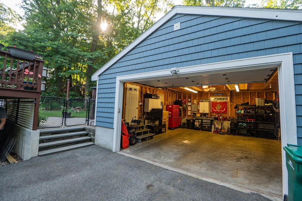 53 Bulfinch Road Lynn, MA 01902 - Photo 9 of 42