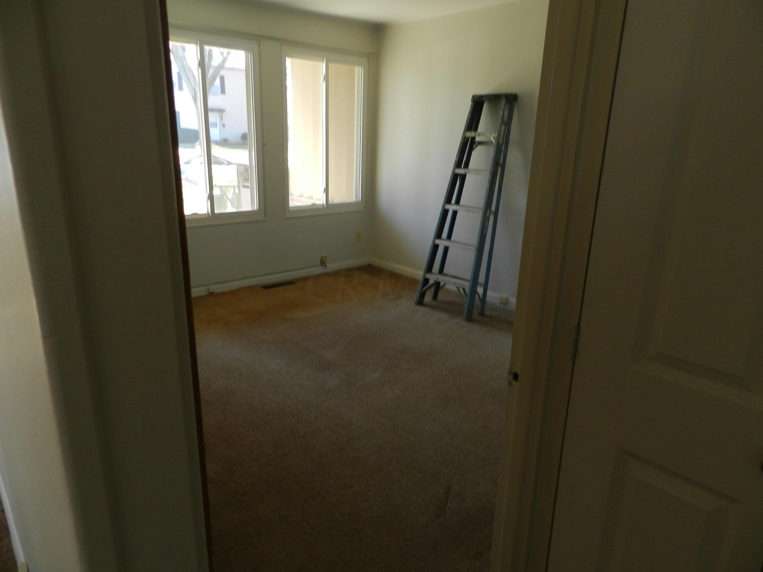 1840 Milden Road Columbus, OH 43221 - Photo 5 of 12