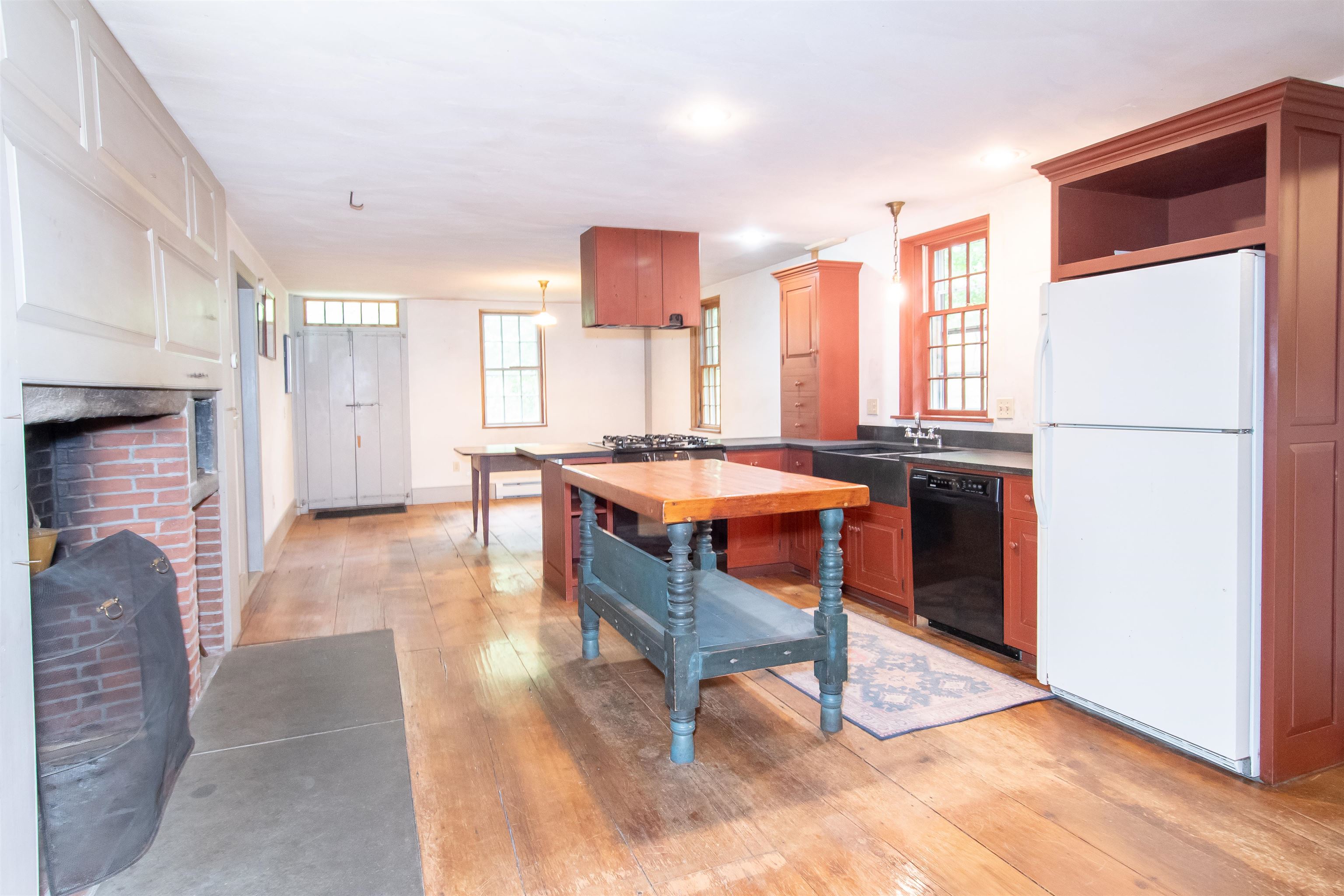 75 Lyon Road Royalton, VT 05068 - Photo 12 of 37