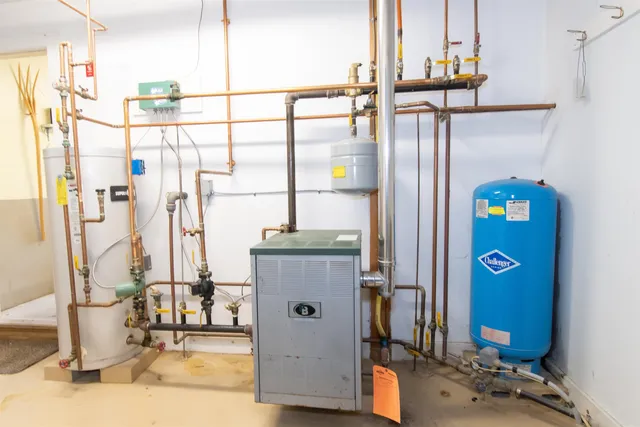 $595,000 | 75 Lyon Road, Royalton, VT 05068