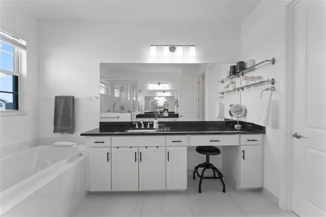 $777,800 | 19552 Broad Shore Walk, Loxahatchee, FL 33470