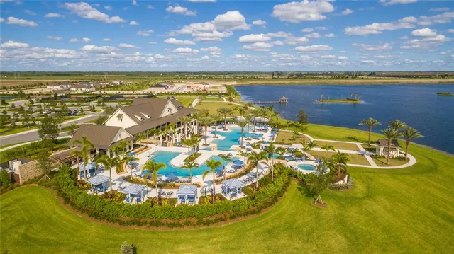 $777,800 | 19552 Broad Shore Walk, Loxahatchee, FL 33470