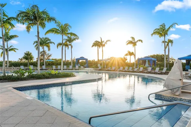 $777,800 | 19552 Broad Shore Walk, Loxahatchee, FL 33470