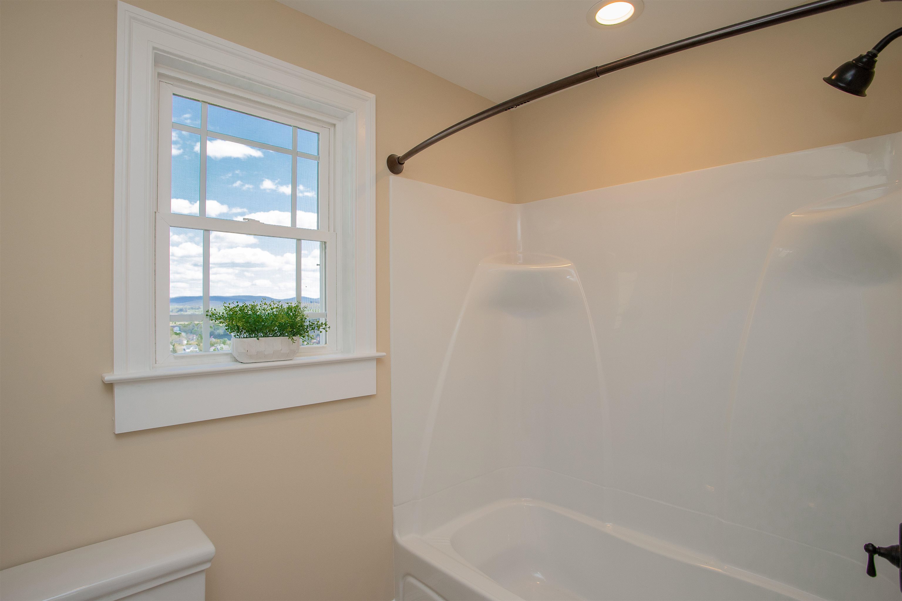 243 Barrenridge Road Fishersville, VA 22939 - Photo 53 of 75 a bathroom with a bathtub