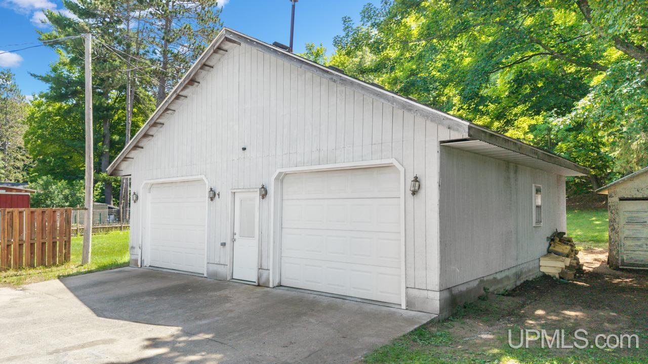 1924 Ledge Street Niagara, WI 54151 - Photo 18 of 21