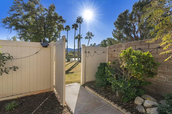 $340,000 | 1433 Sunflower Circle North, Palm Springs, CA 92262