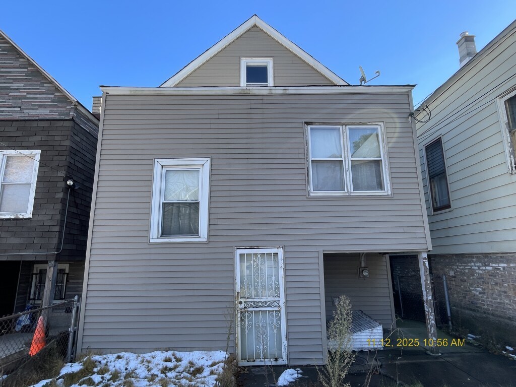 8148 South Brandon Avenue Chicago, IL 60617 - Photo 4 of 11