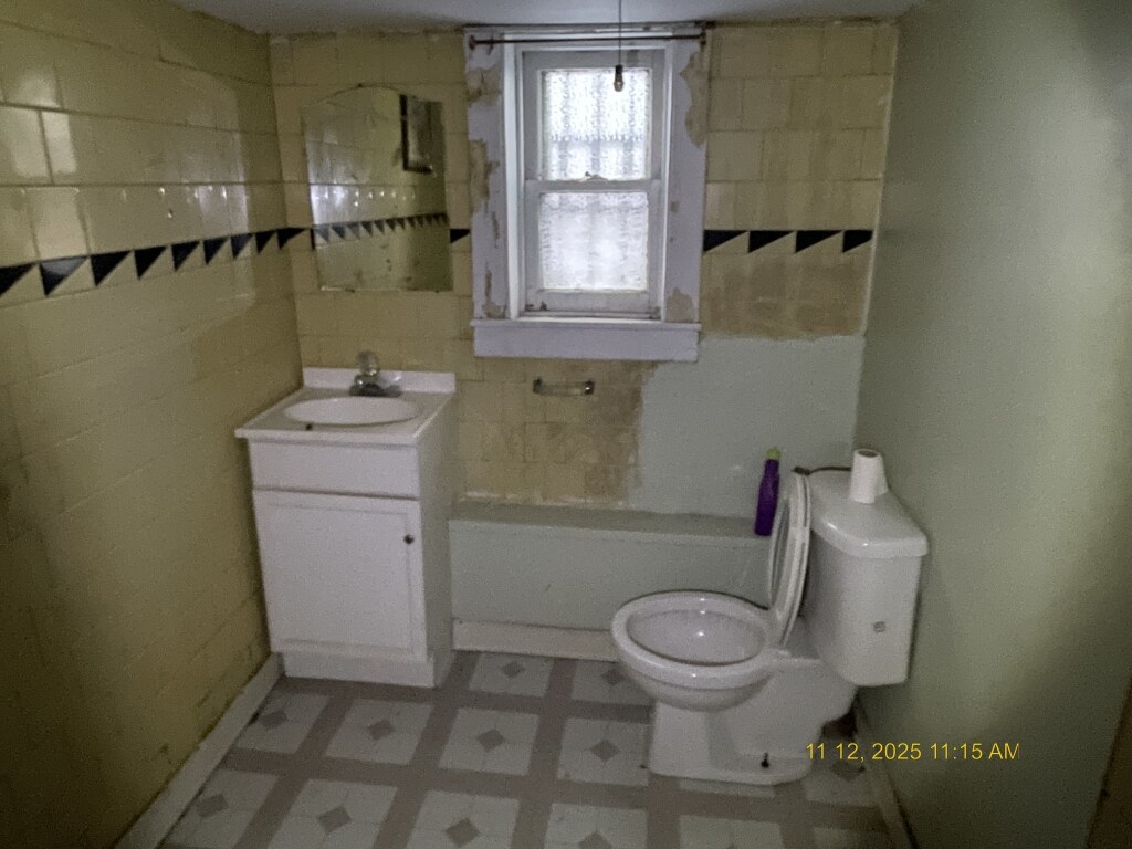 8148 South Brandon Avenue Chicago, IL 60617 - Photo 10 of 11