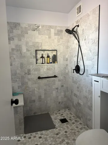 $359,900 | 4946 East Lake Point Circle, Phoenix, AZ 85044