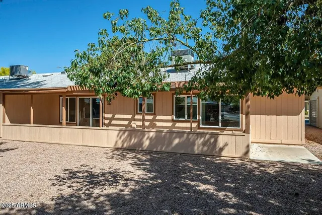 $359,900 | 4946 East Lake Point Circle, Phoenix, AZ 85044