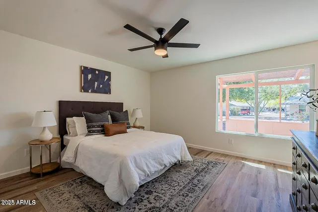 $359,900 | 4946 East Lake Point Circle, Phoenix, AZ 85044