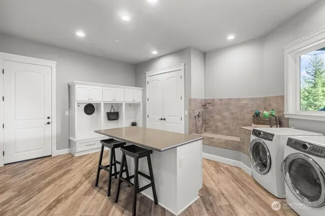 $2,650,000 | 29208 327th Way Southeast, Ravensdale, WA 98051