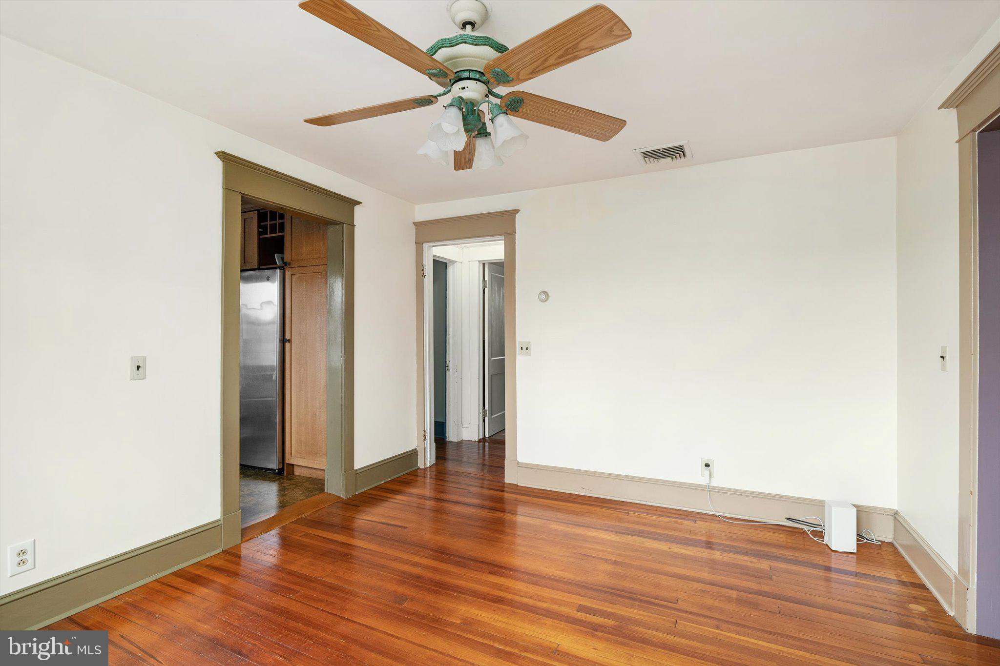 1360 Edinburg Road West Windsor, NJ 08550 - Photo 8 of 50