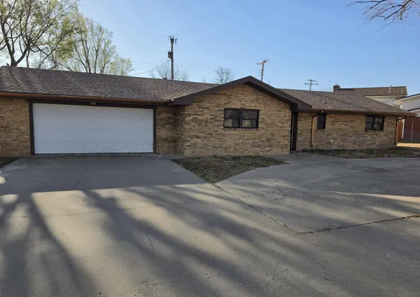 $218,900 | 1115 South Bernice Street, Spearman, TX 79081