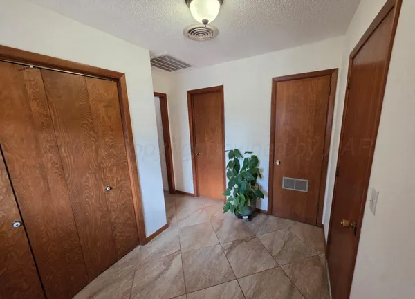 $218,900 | 1115 South Bernice Street, Spearman, TX 79081