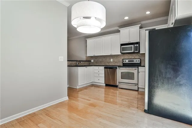 $299,500 | 1208 Liberty Parkway Northwest, Unit 908, Atlanta, GA 30318