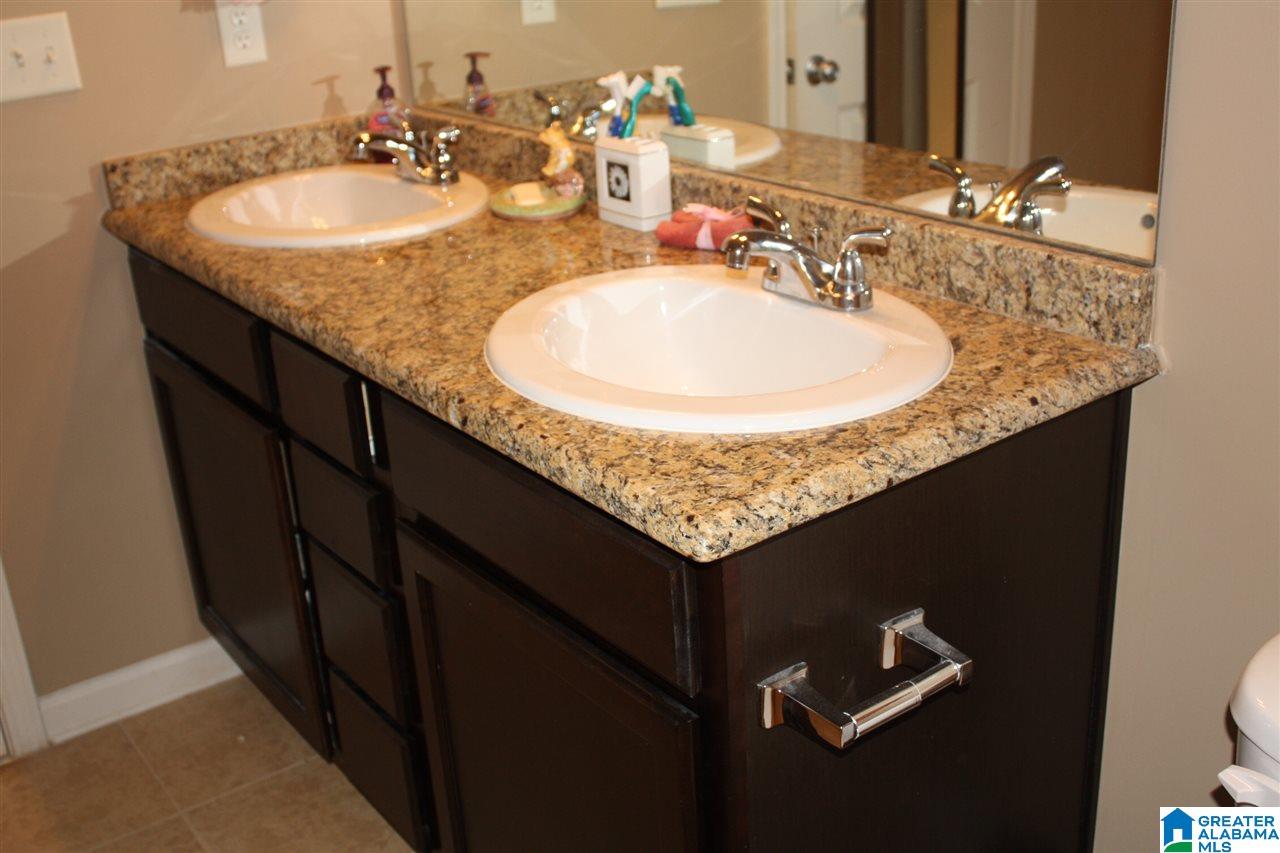 135 Waterstone Way Calera, AL 35040 - Photo 16 of 36