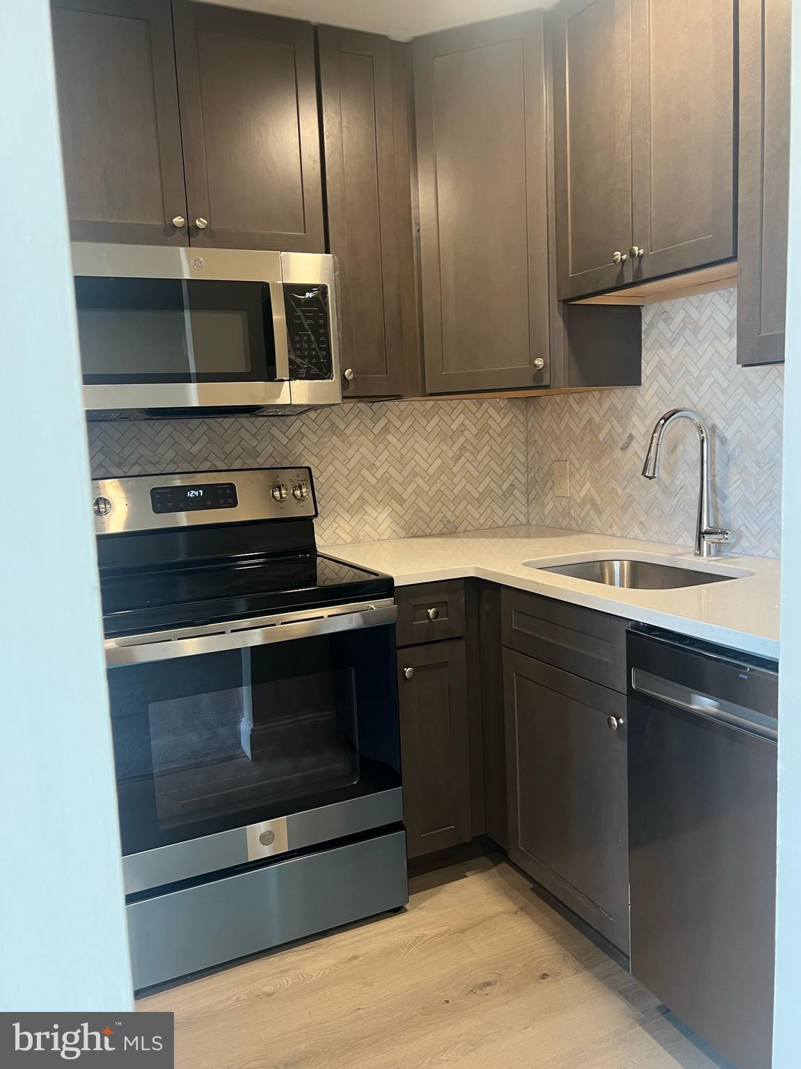 526 Broad Street Emmaus, PA 18049 - Photo 8 of 18 Kitchen