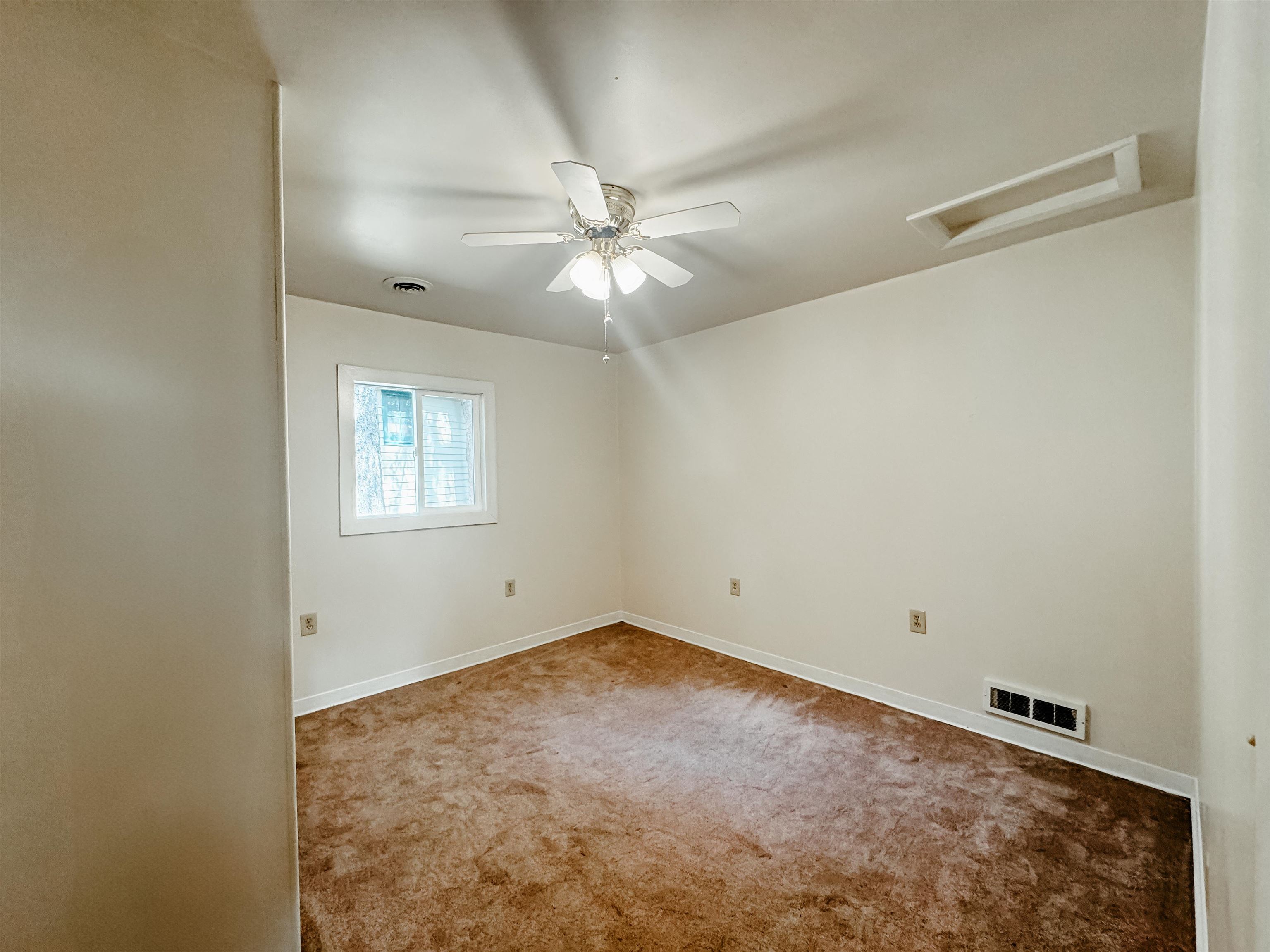 N5164 Forest Glen Beach Road Ripon, WI 54971 - Photo 6 of 24
