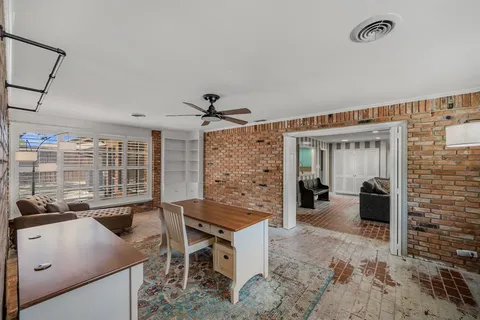 $380,000 | 1214 Loma Alta Place, Cleburne, TX 76033