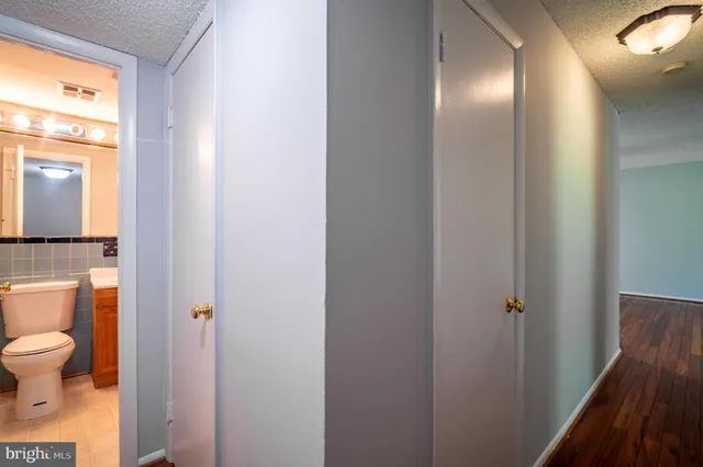 a bathroom with a toilet